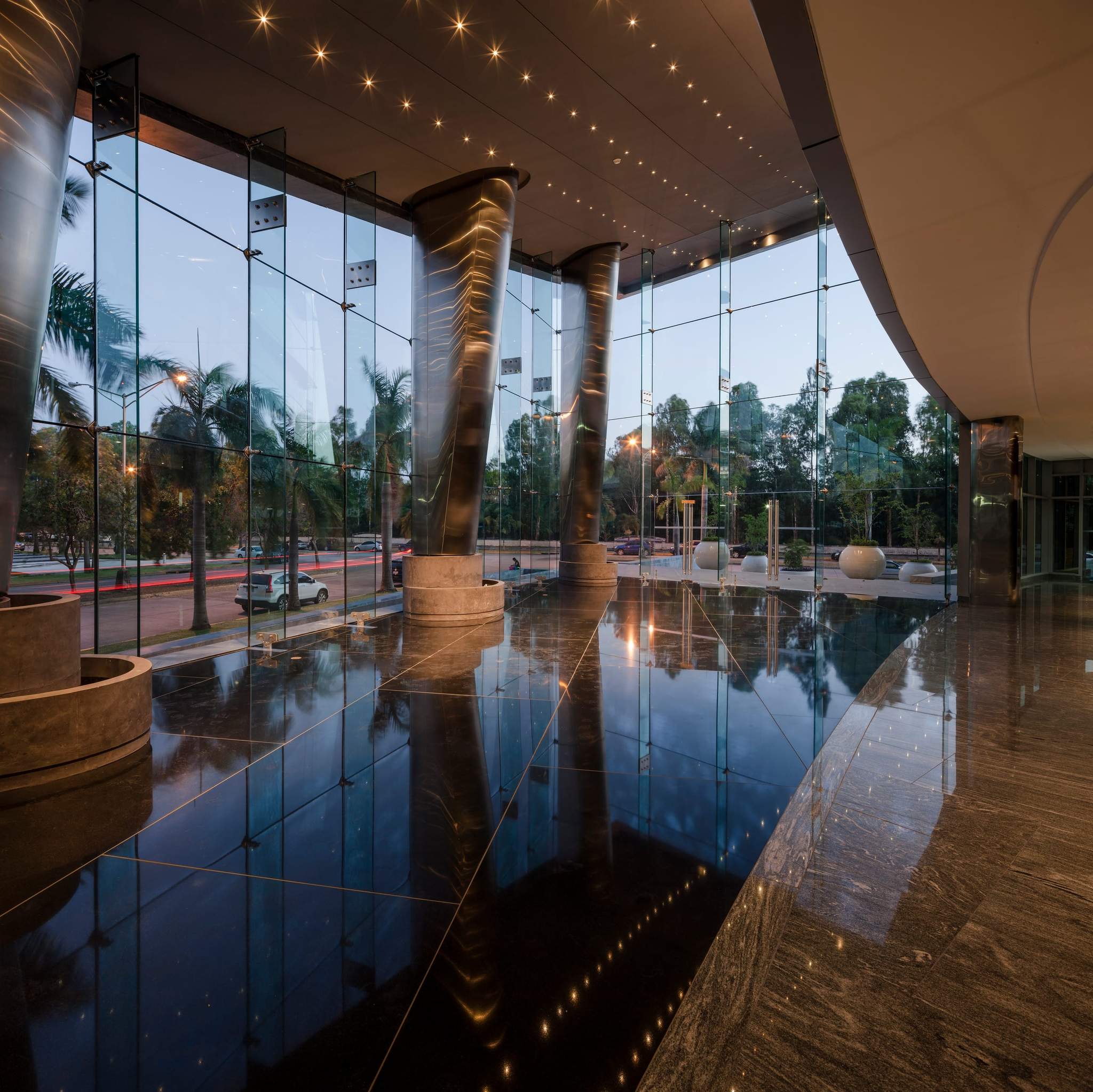 MMG Tower - Imagen 2