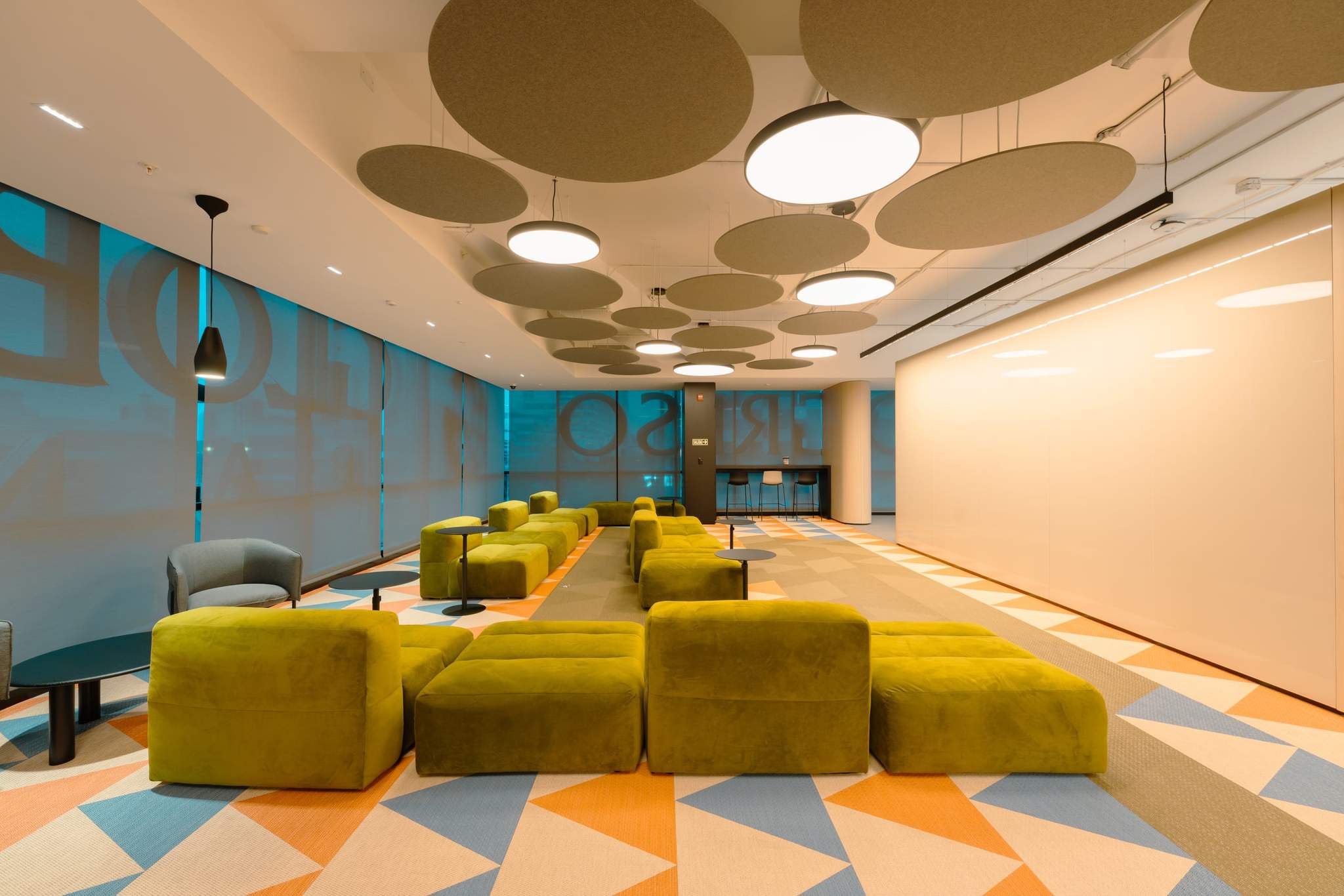 Global Bank CDE - Imagen 1